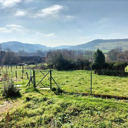 Agreable Chambre Meublee, Vue Sur La Vallee De L'Auxois Villy-en-Auxois Exteriör bild