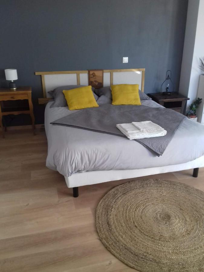Agreable Chambre Meublee, Vue Sur La Vallee De L'Auxois Villy-en-Auxois Exteriör bild
